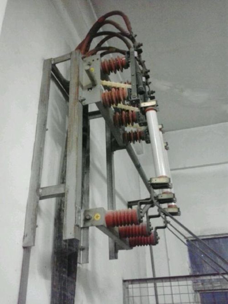 高压电器工具推荐：让电力传输更安全高效